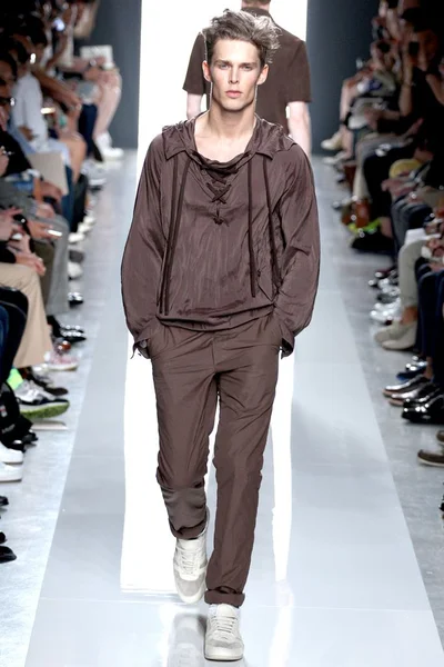 Look 5